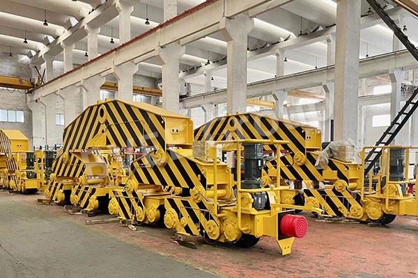 Port terminal travelling mechanism
